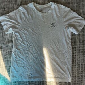 Arc’teryx white tee
